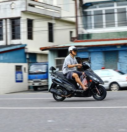 assurance scooter