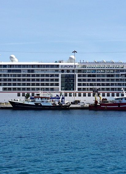 découvrez une croisière bien-être en catamaran à crète, alliant détente, paysages paradisiaques et expériences revitalisantes pour une escapade inoubliable.