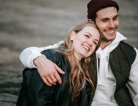Comment être généreux en amour sans s'oublier